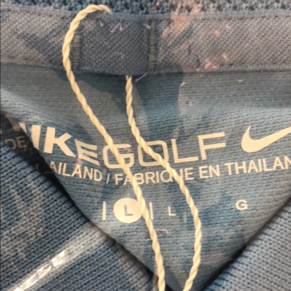Nike - Picture 3 of 3